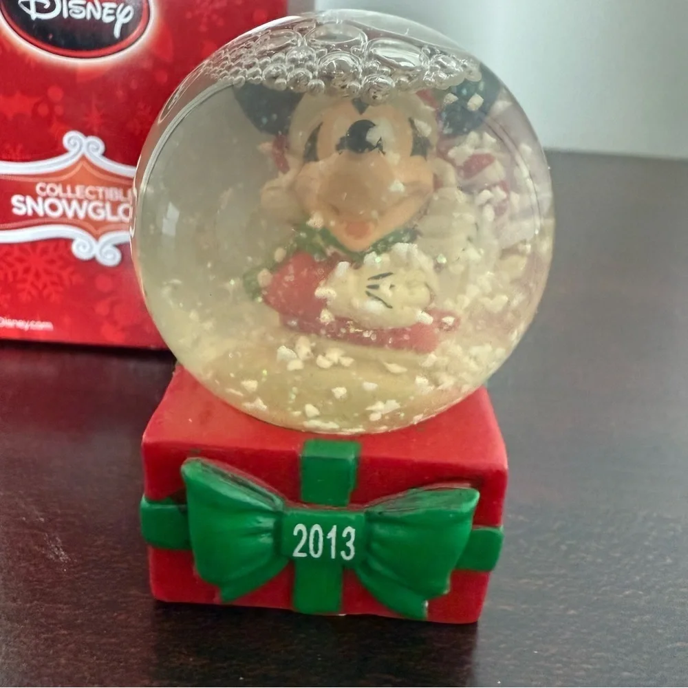 Disney Holiday Mickey Mouse Snow Globe 2013 Special Edition Collectible